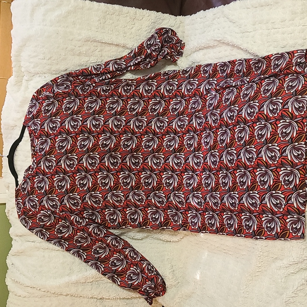 Size large, Anne Taylor Loft burgundy dress